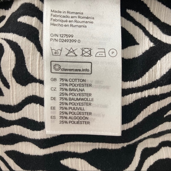 H&M Black n White Skirt - Picture 3 of 3